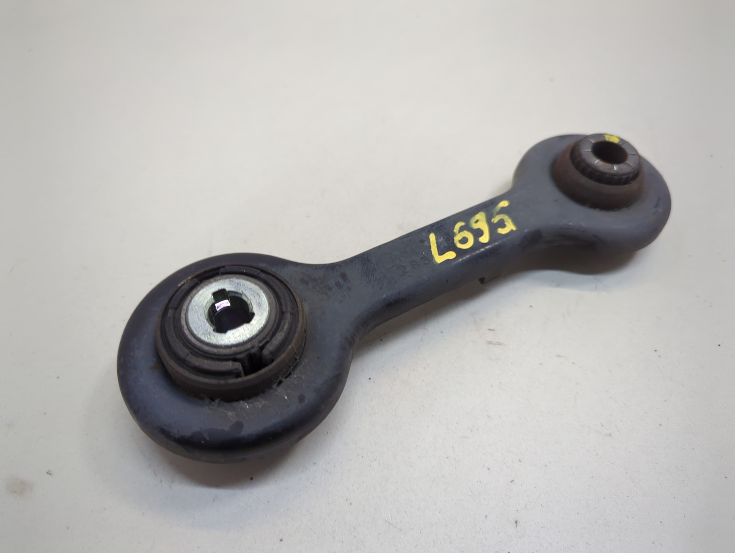 Рычаг задний