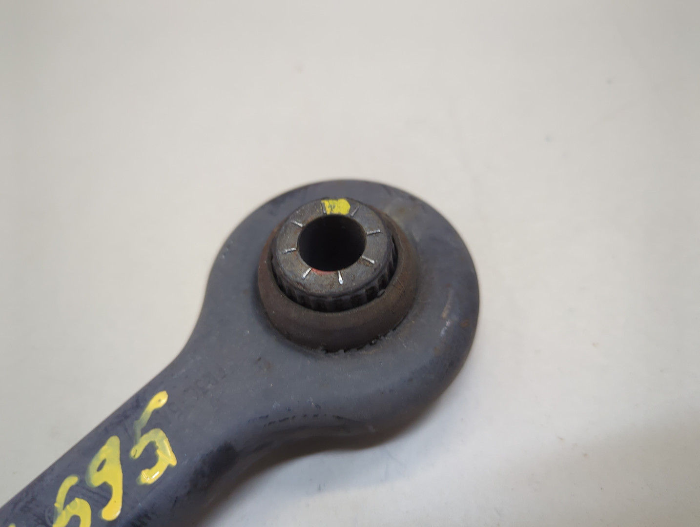 Рычаг задний