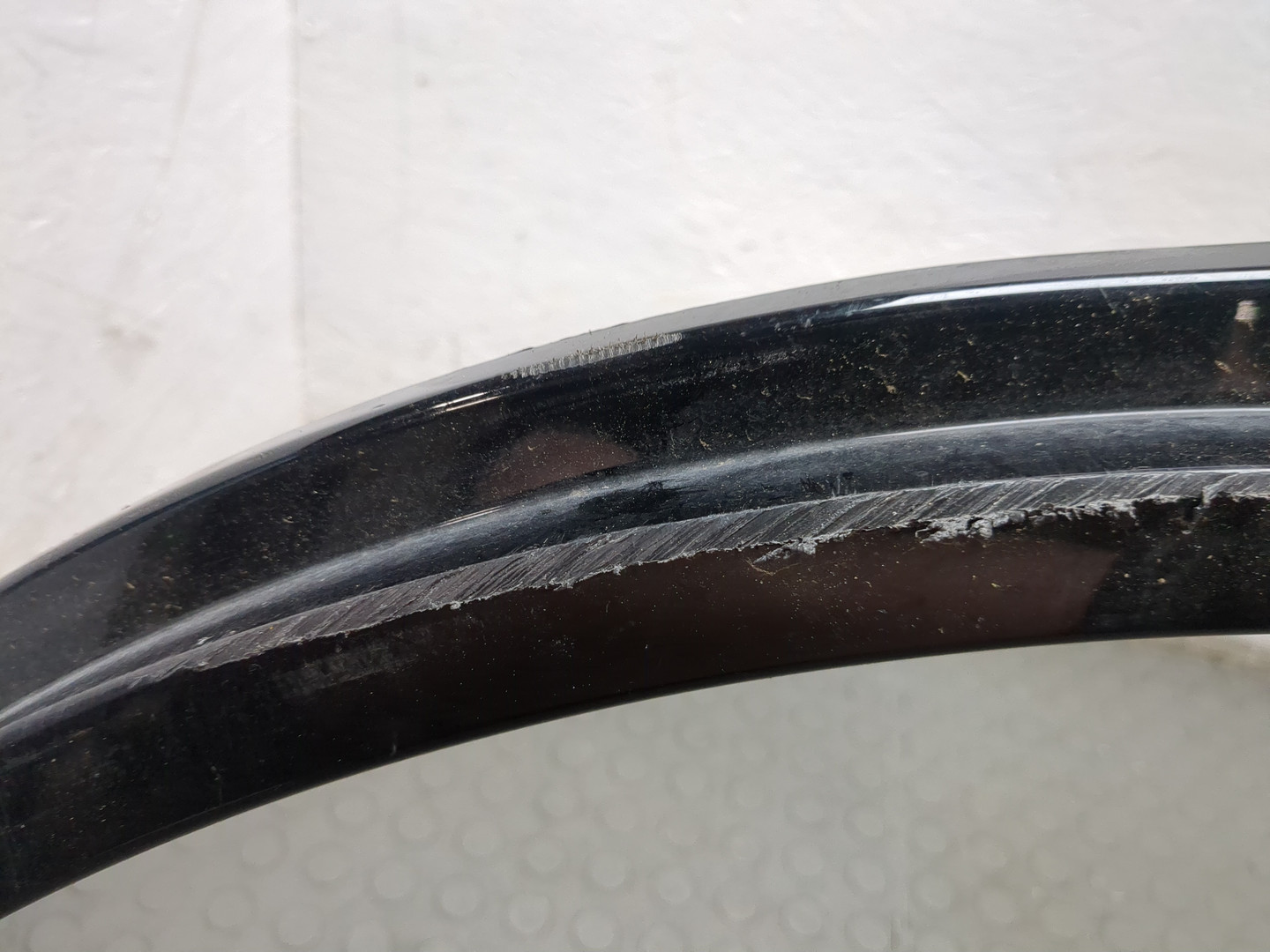 Накладка заднего крыла левого