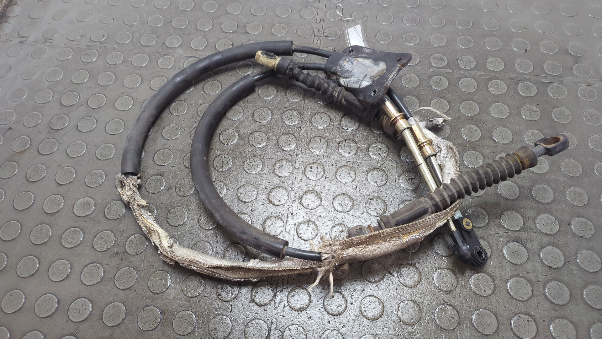 Трос КПП (выбора/переключения передач)