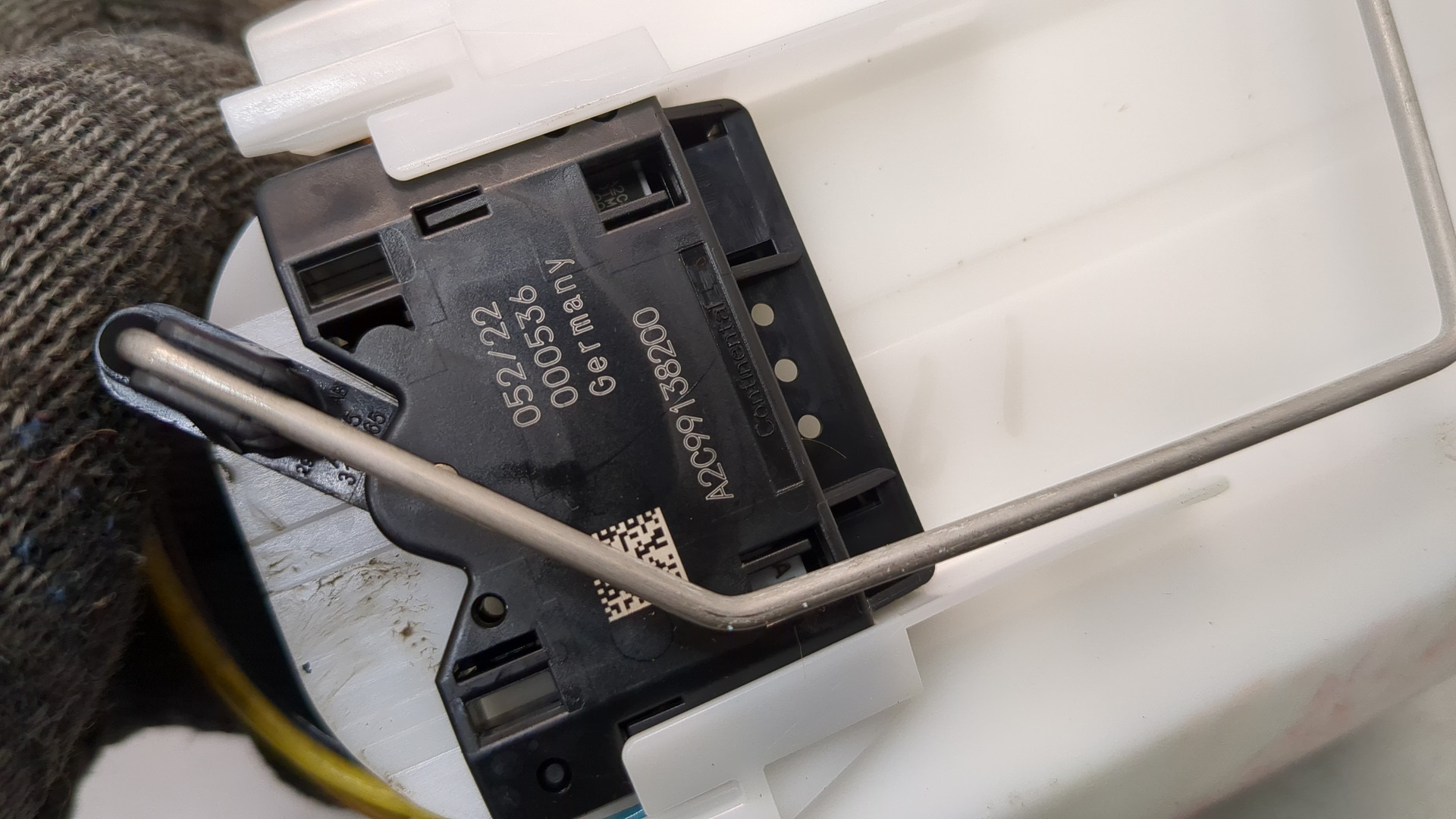 Насос топливный электрический