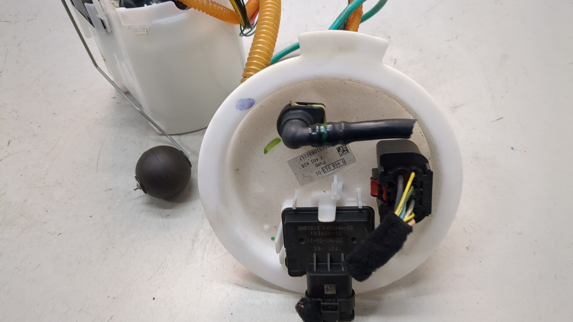 Насос топливный электрический