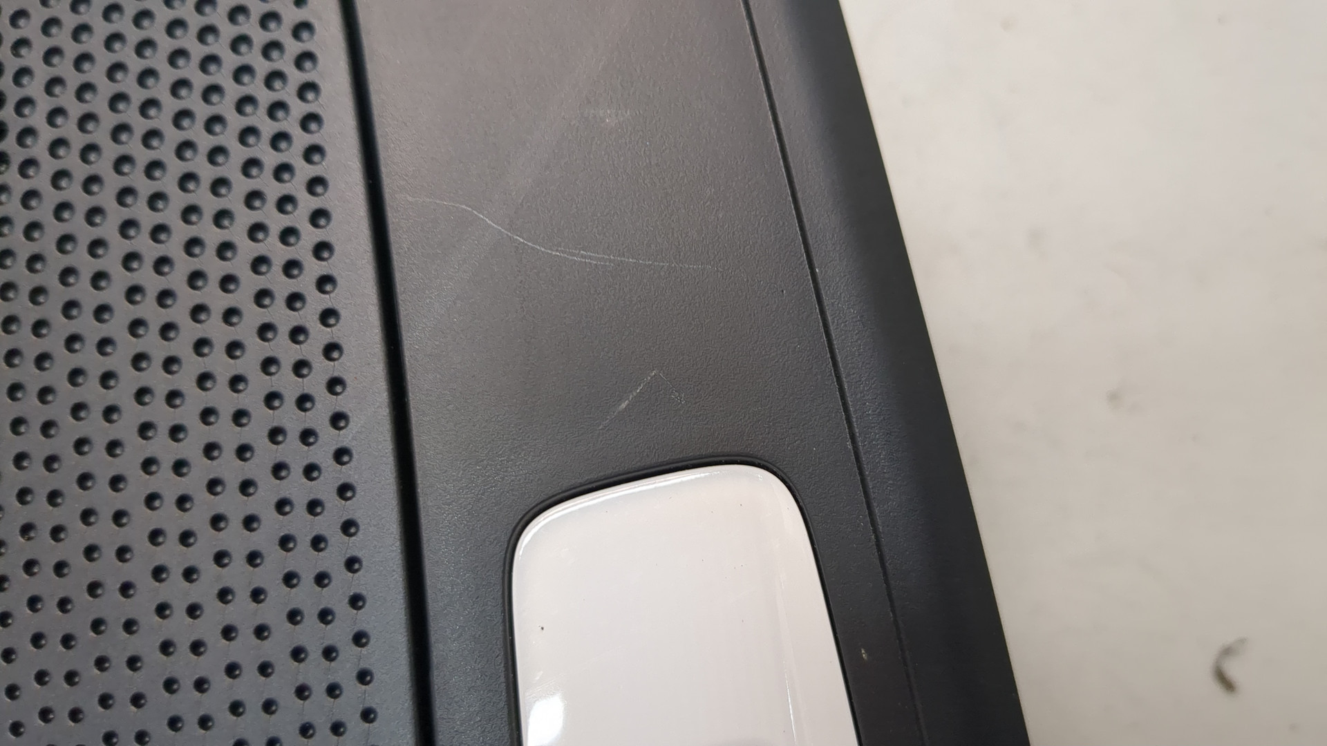 Плафон салонный