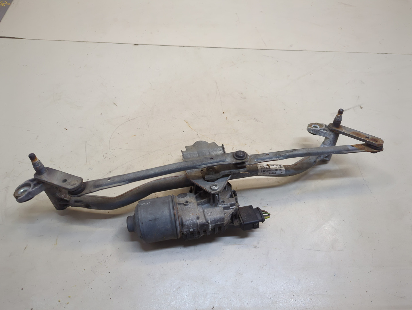 Трапеция стеклоочистителей