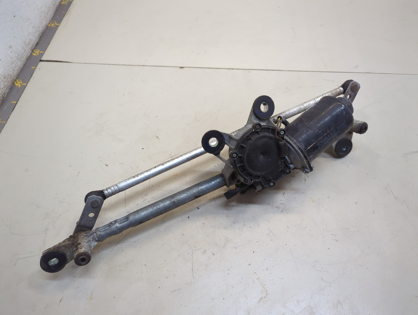 Трапеция стеклоочистителей