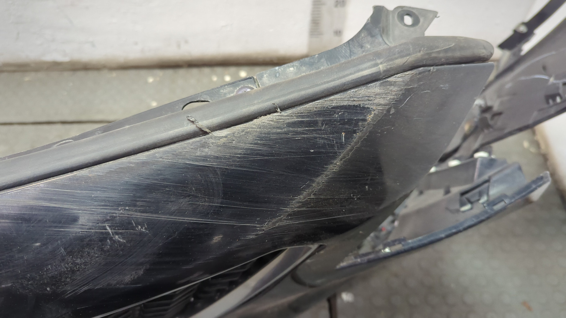 Бампер передний