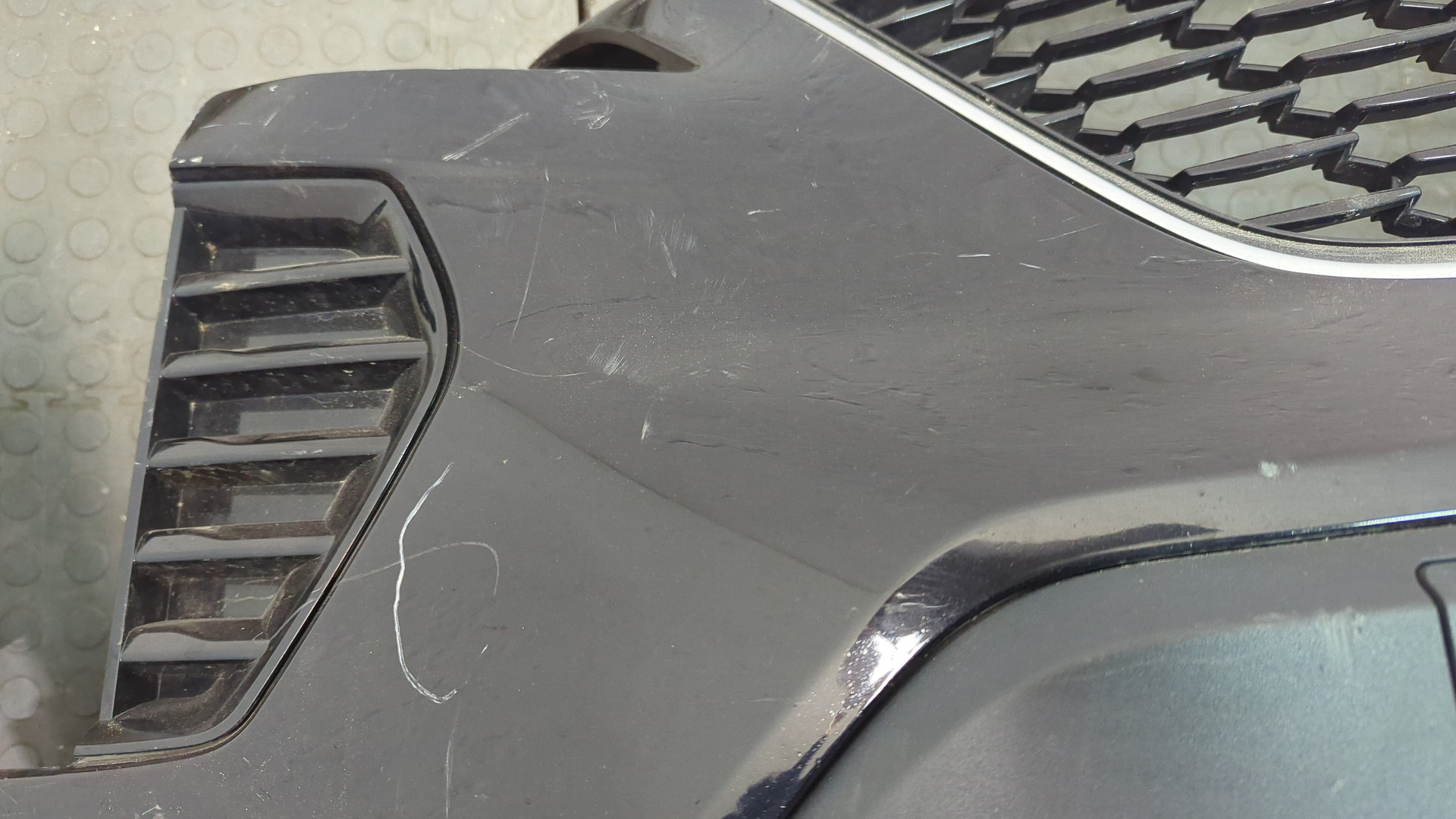 Бампер передний