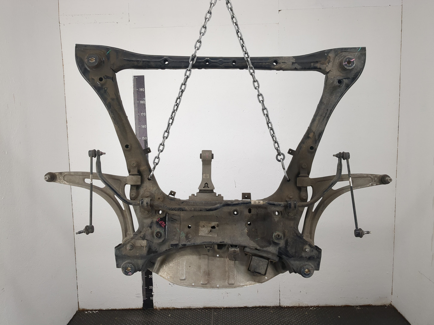 Балка подмоторная