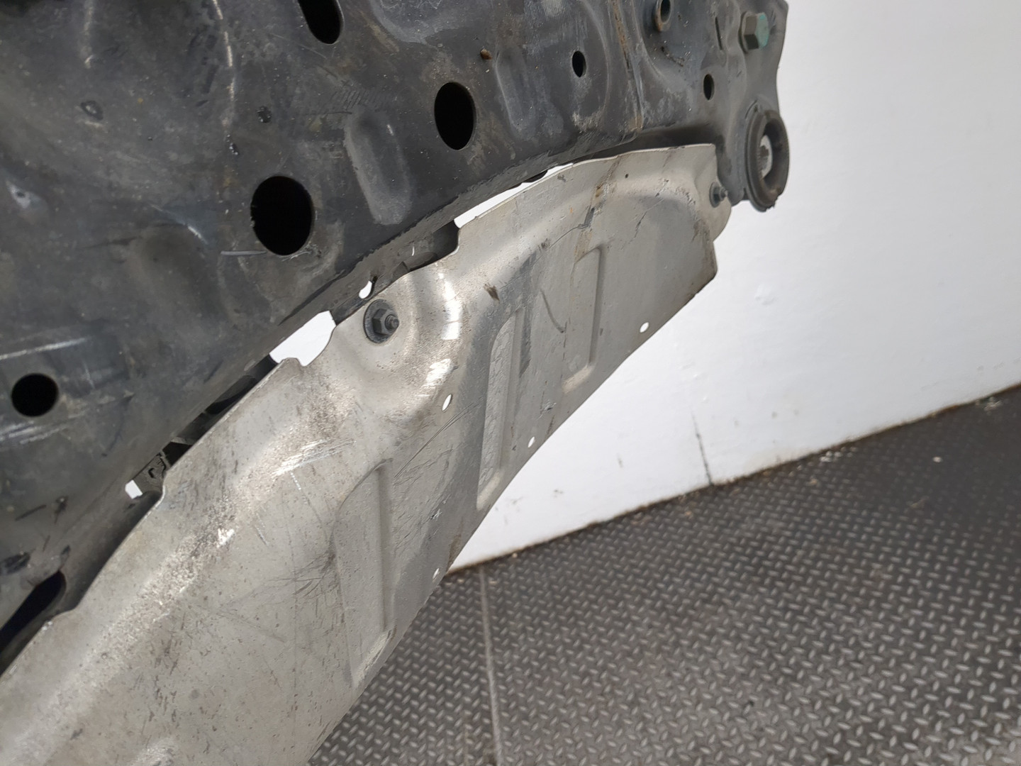 Балка подмоторная