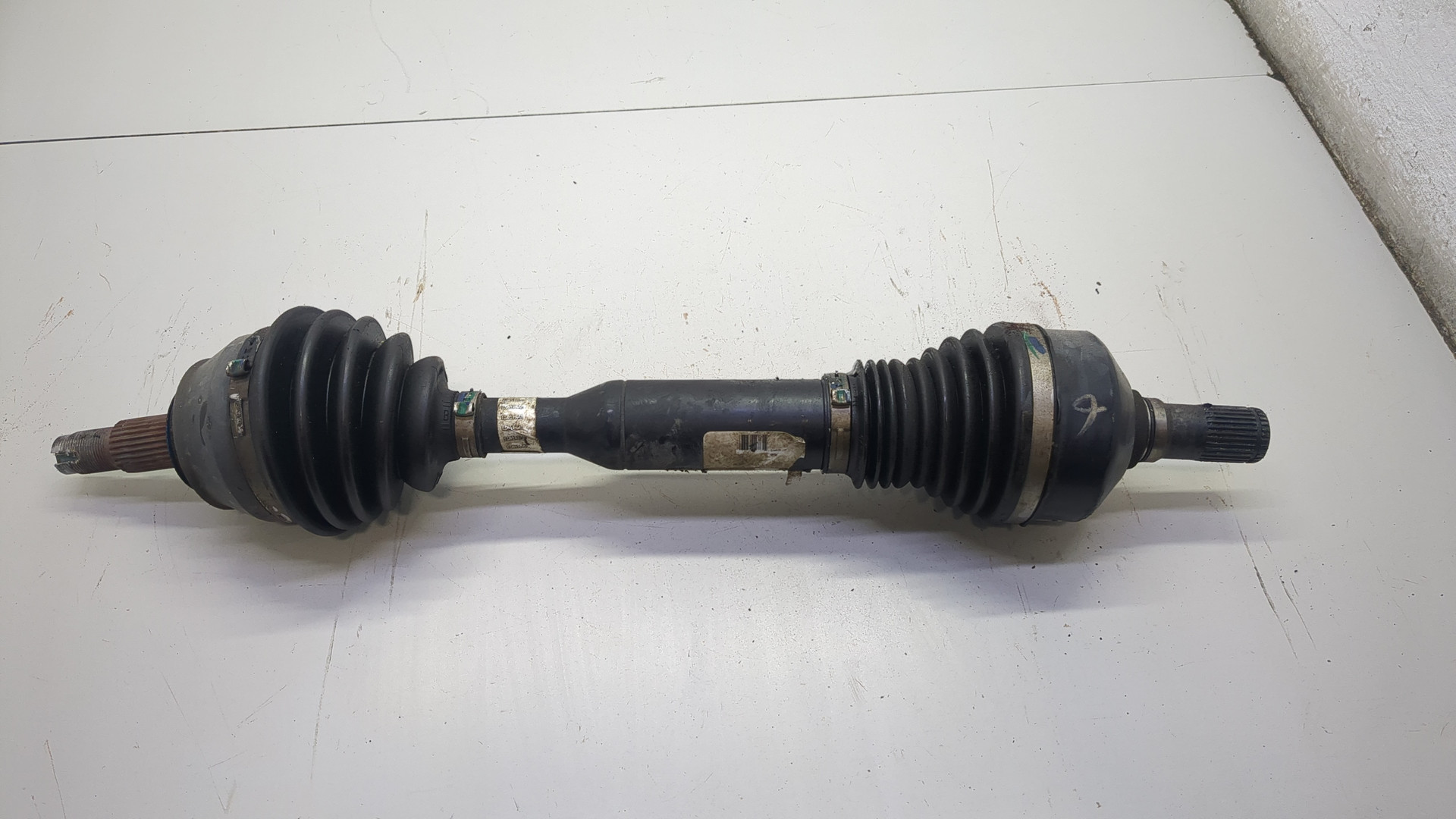 Полуось передняя левая