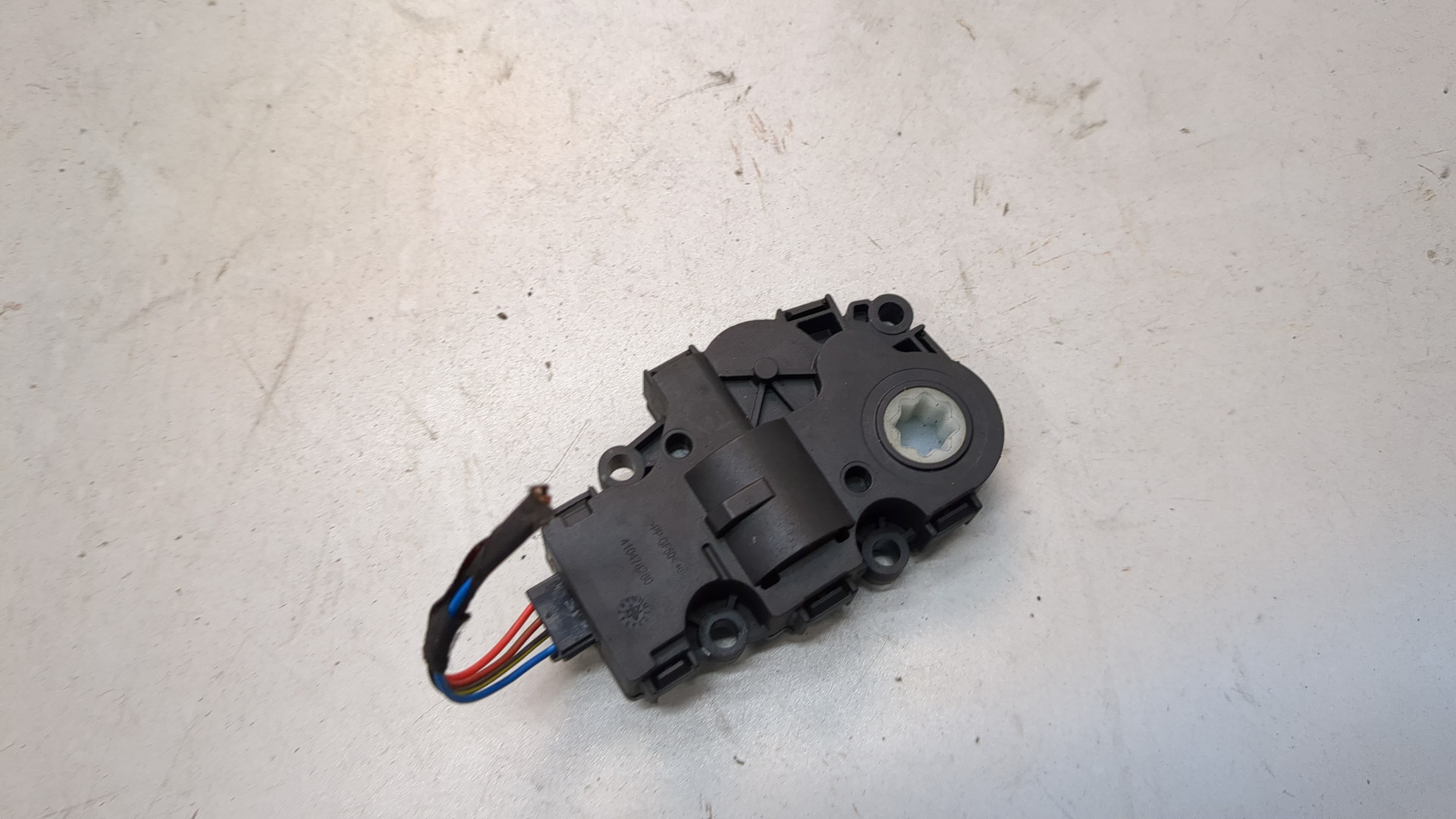 Моторчик заслонки печки