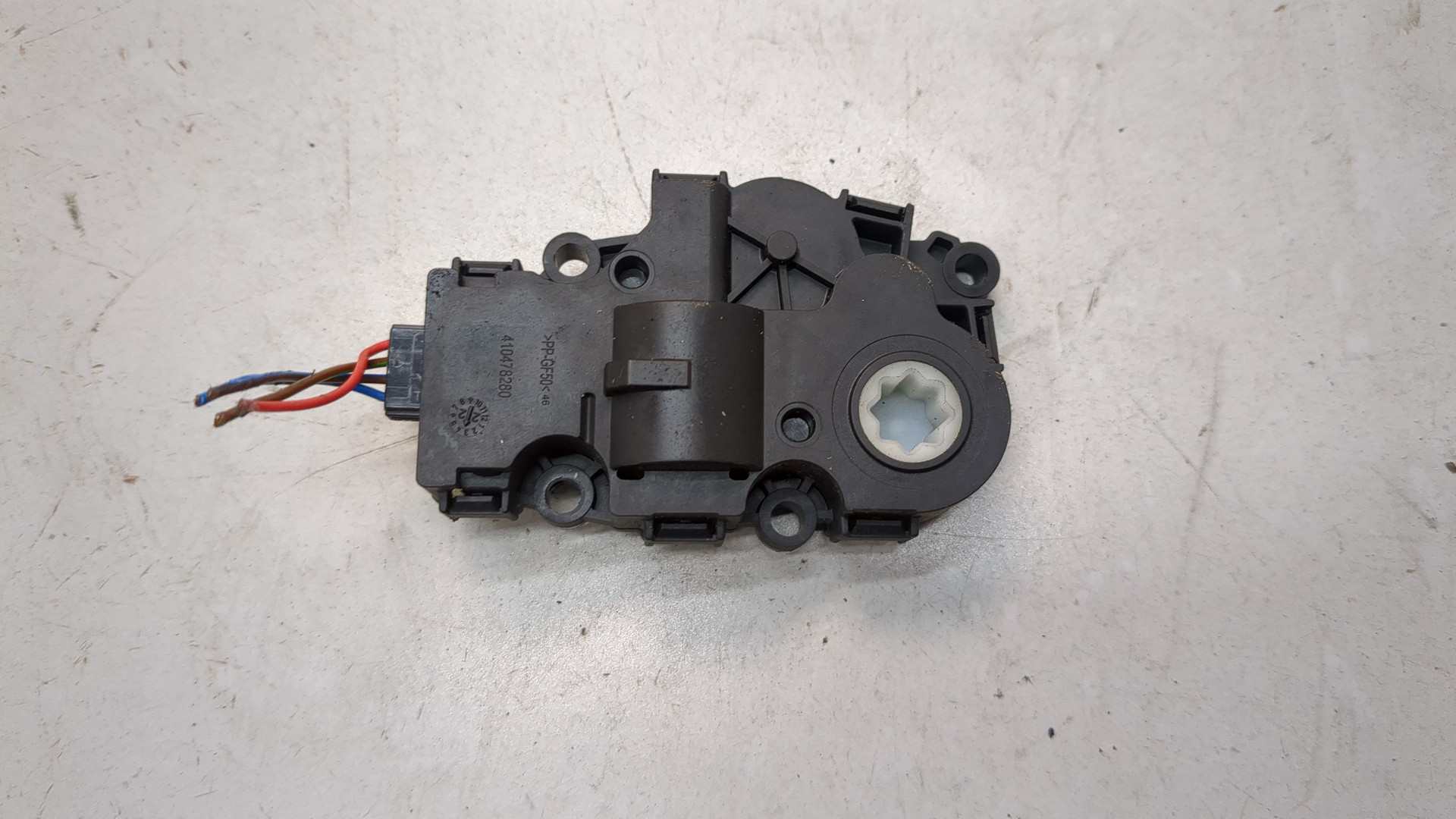 Моторчик заслонки печки