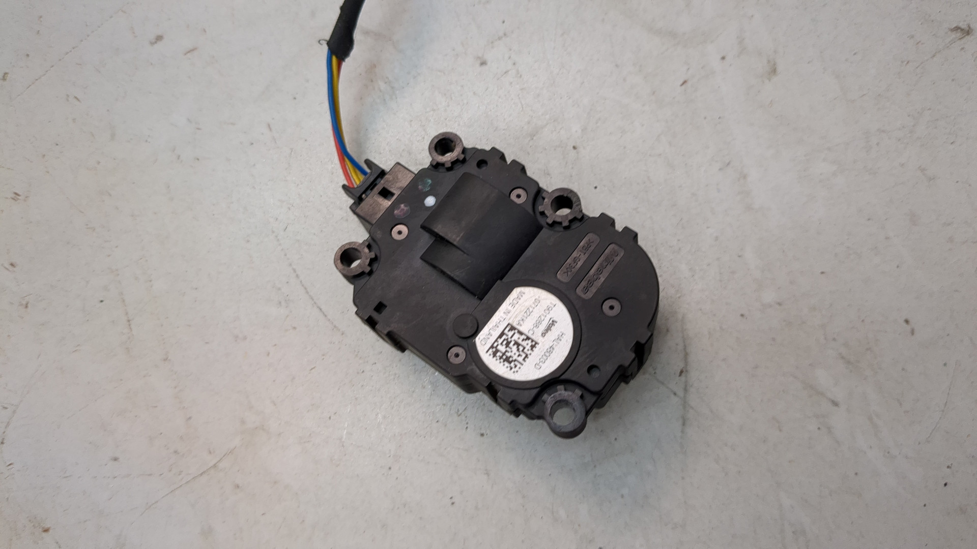 Моторчик заслонки печки