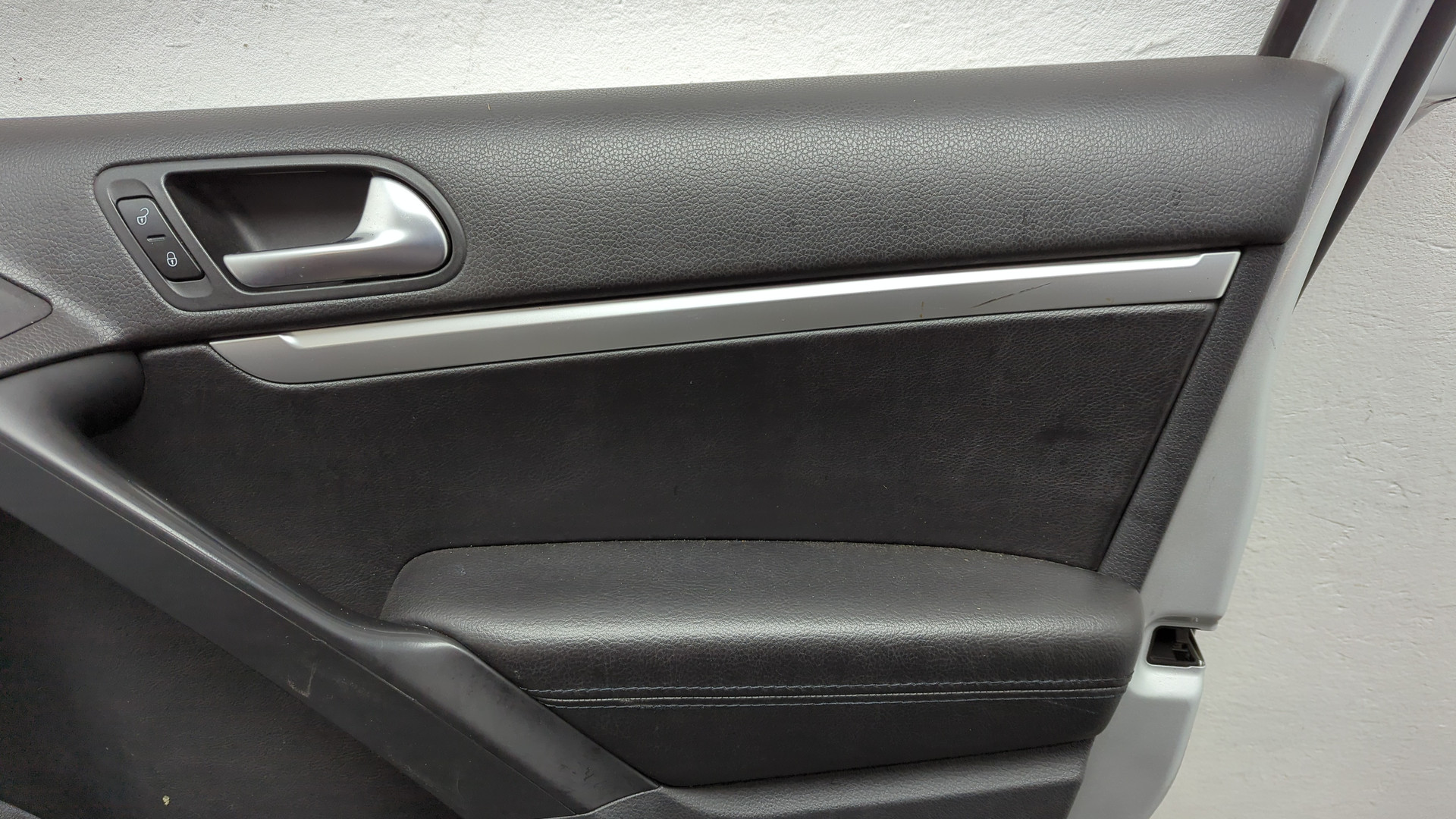 Дверь передняя правая