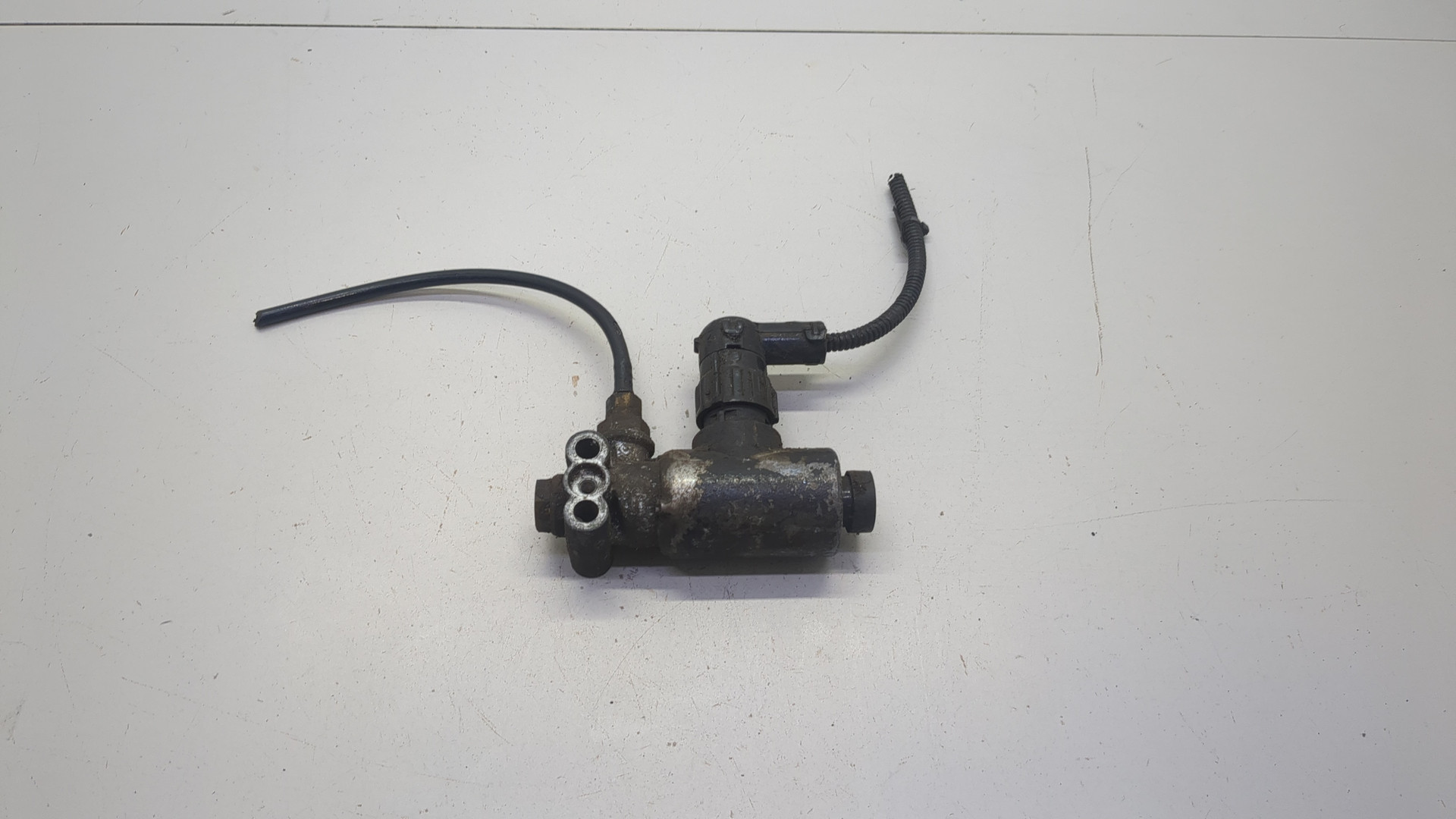 Клапан электромагнитный