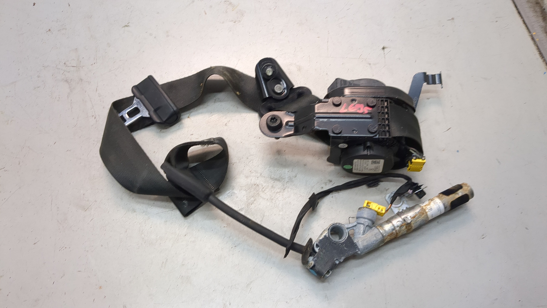 Ремень безопасности