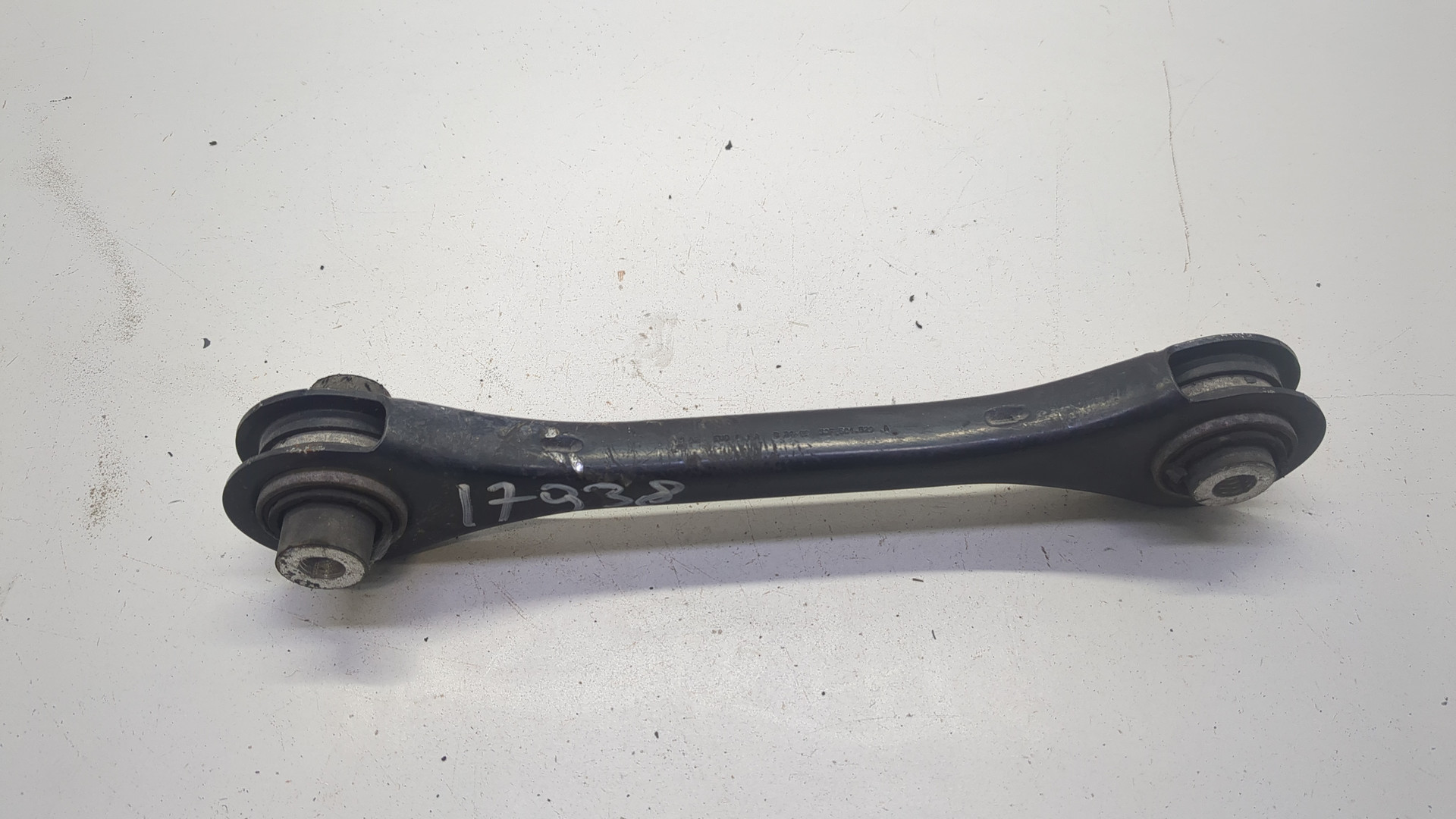 Рычаг задний