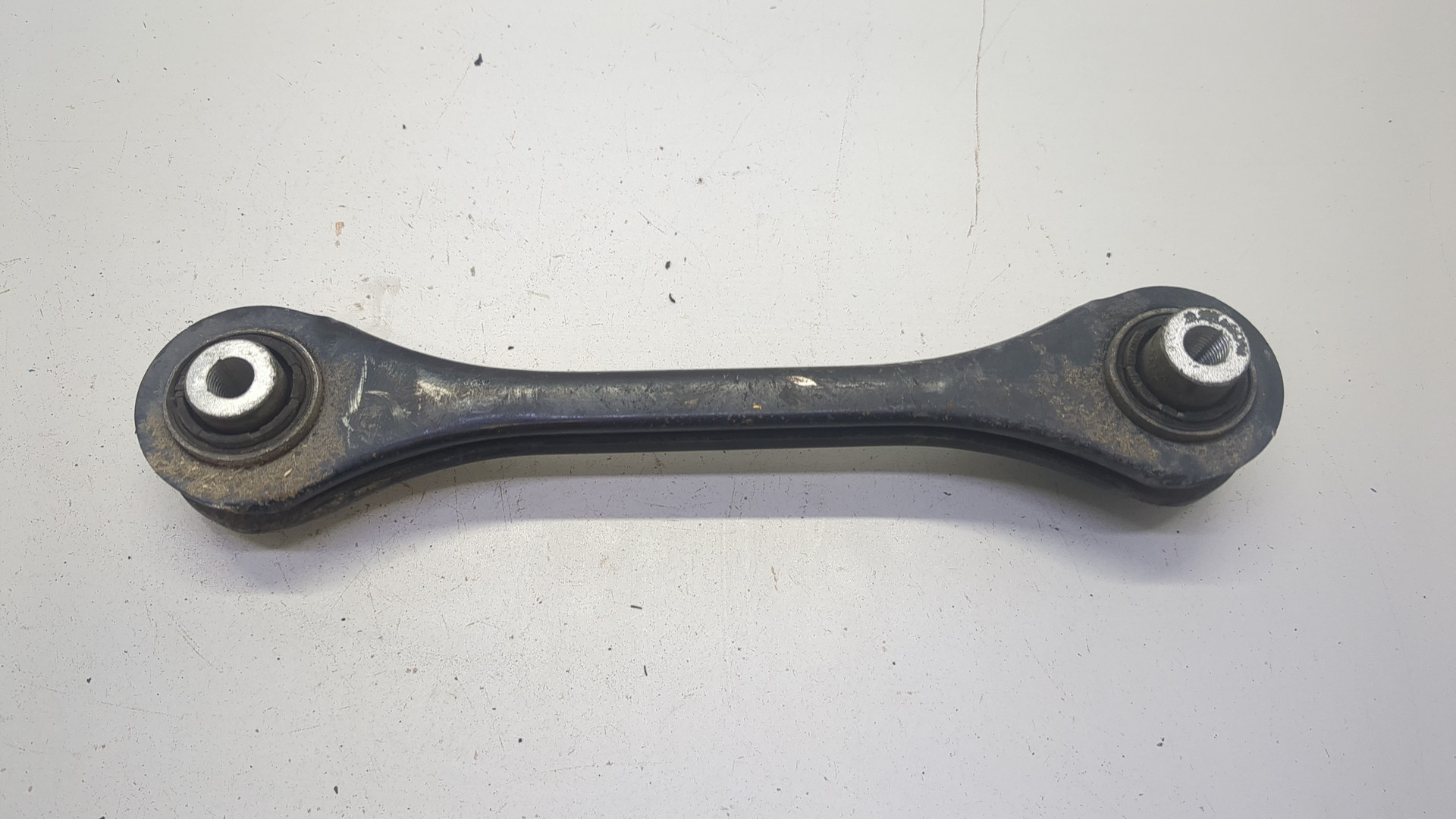 Рычаг задний