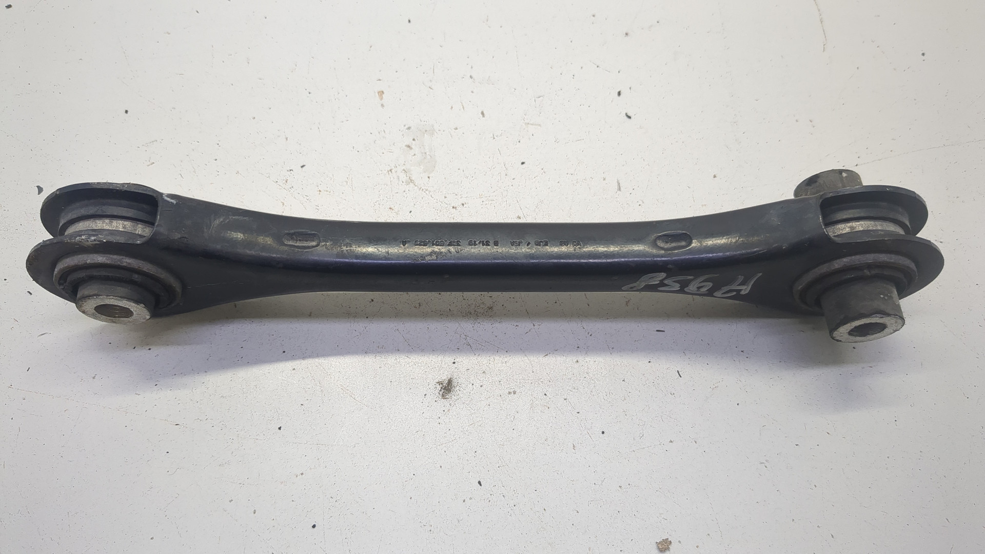 Рычаг задний