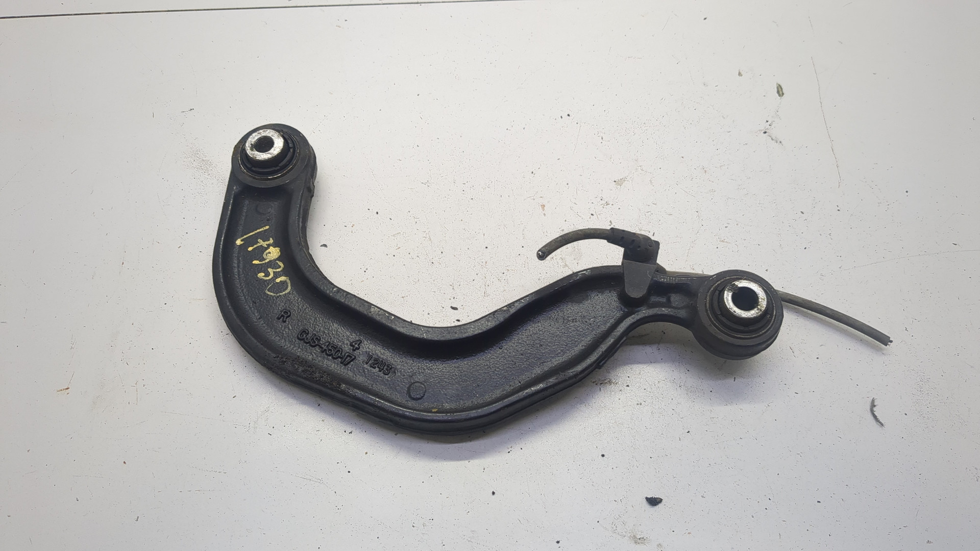 Рычаг задний правый
