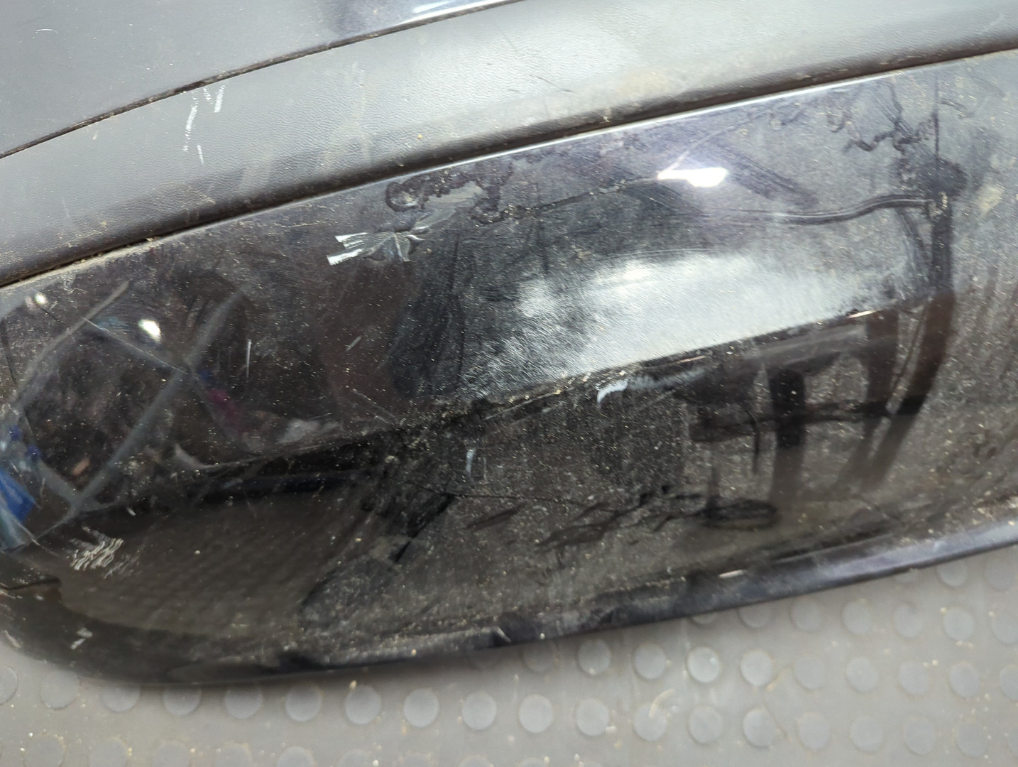 Бампер задний