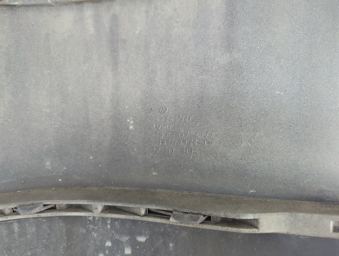 Бампер задний