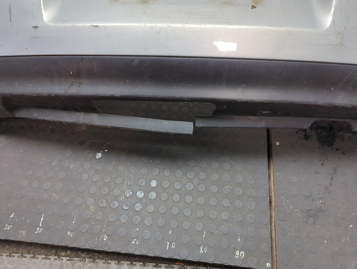 Бампер задний