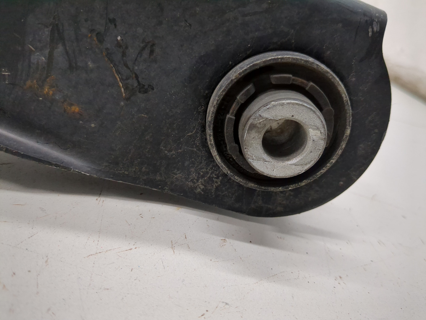 Рычаг задний