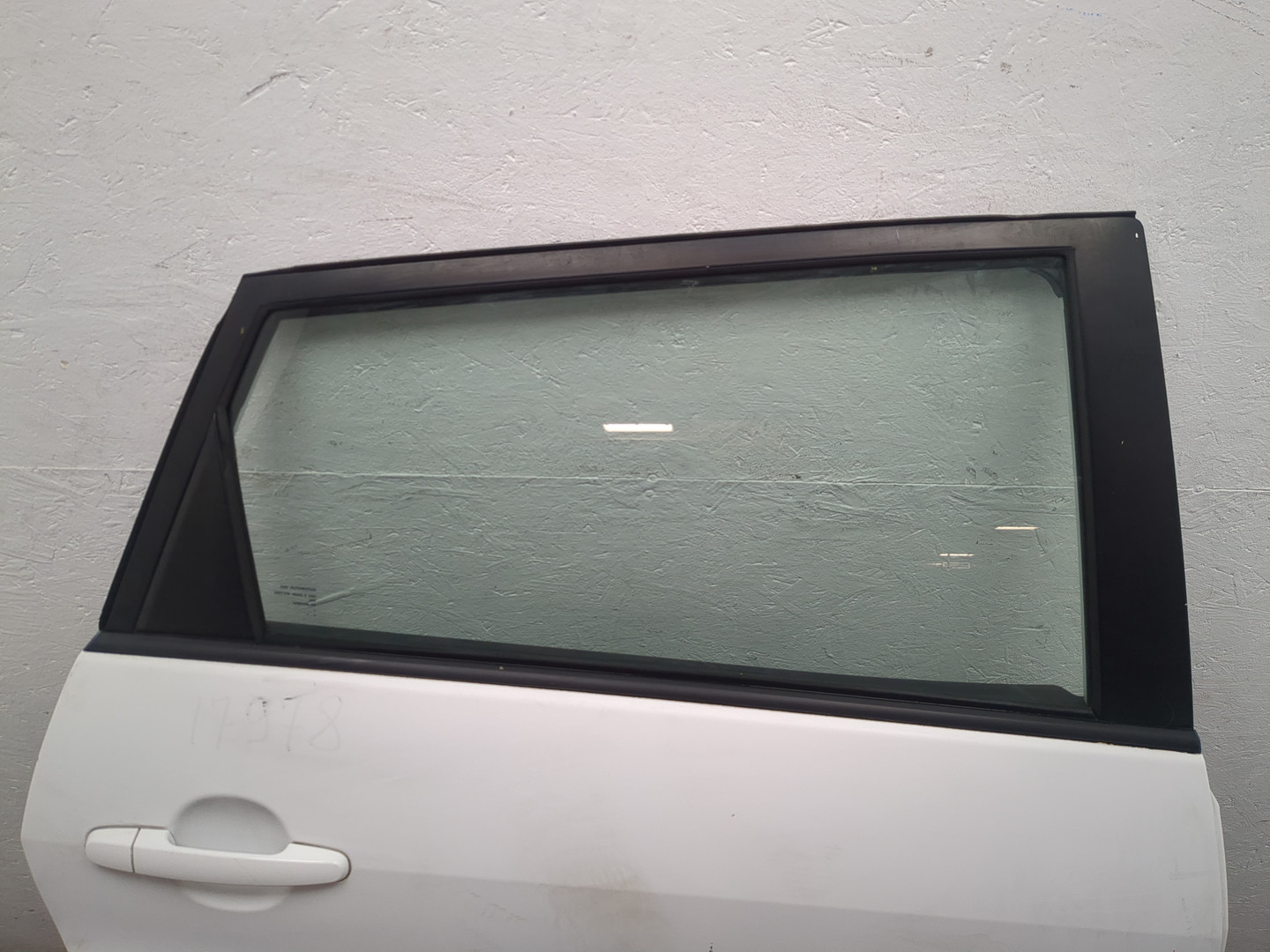 Дверь задняя правая