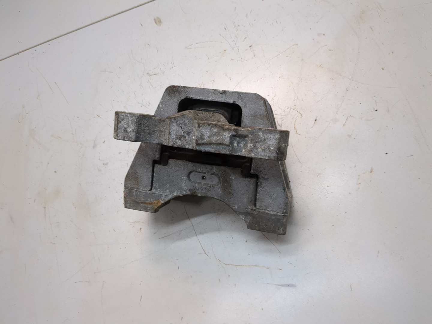 Опора двигателя