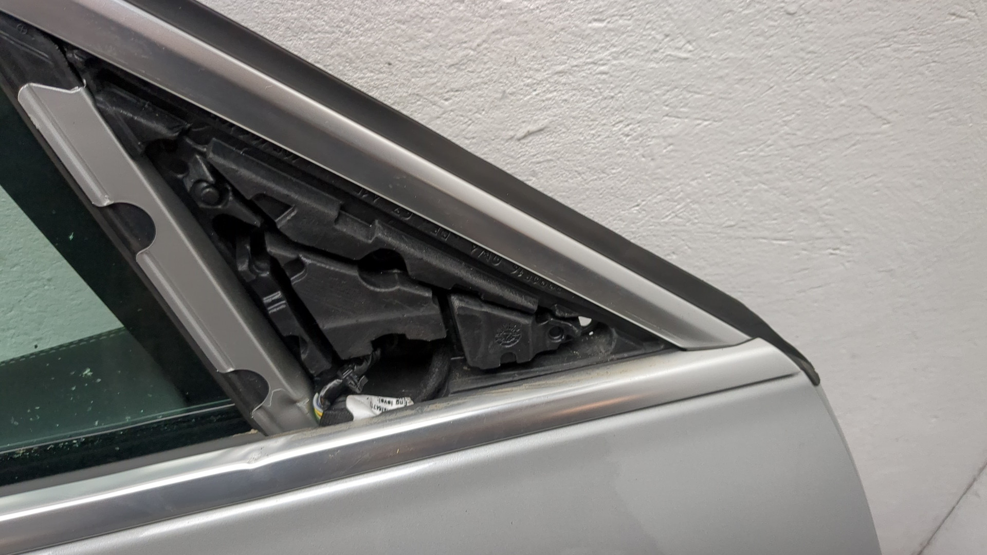 Дверь передняя правая