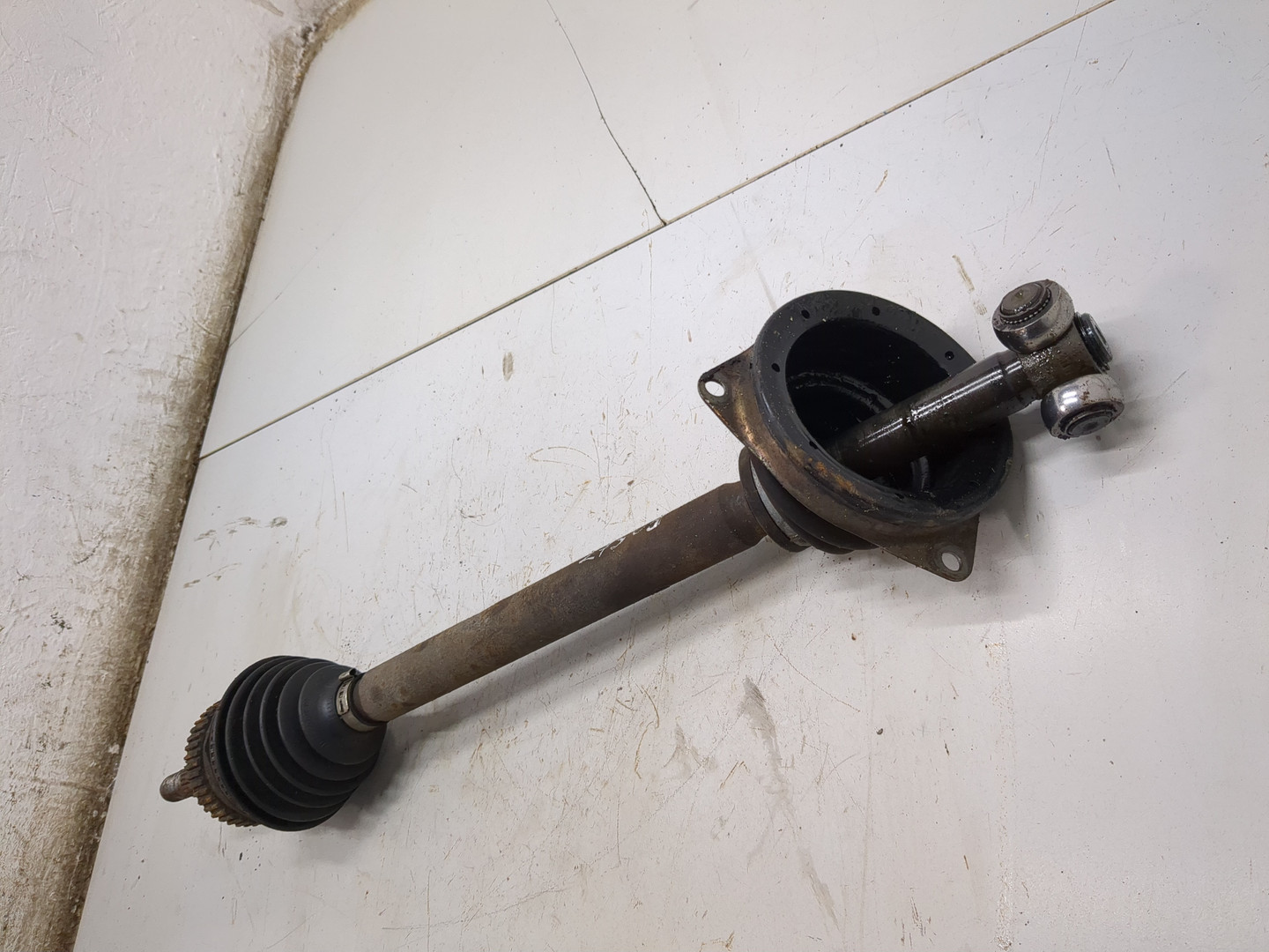 Полуось передняя левая