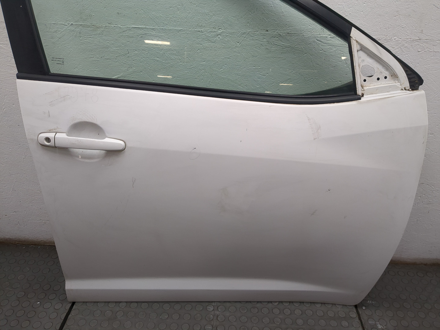 Дверь передняя правая