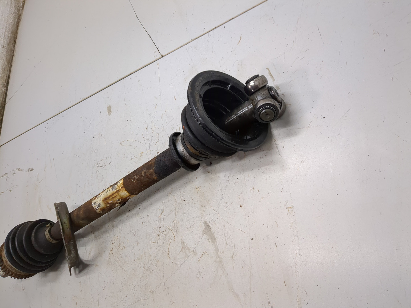 Полуось передняя левая