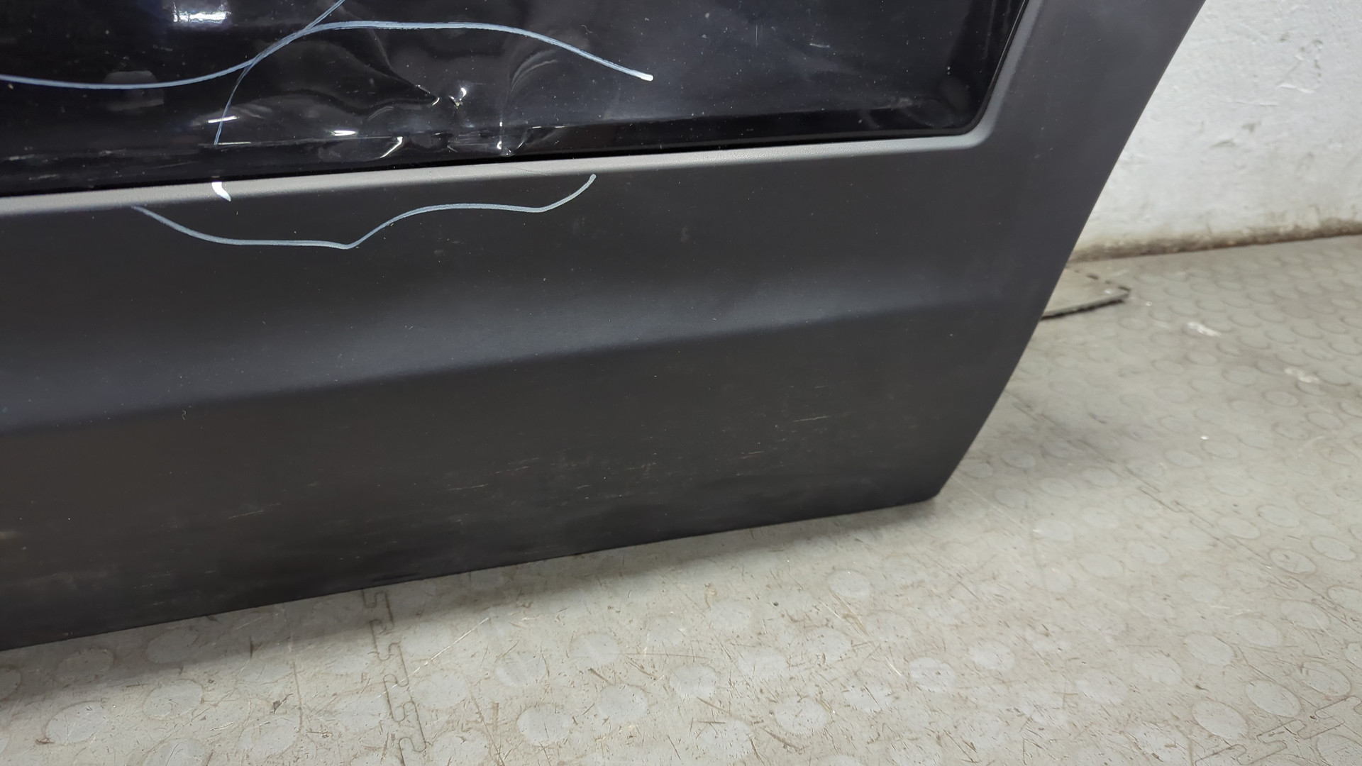 Дверь задняя левая