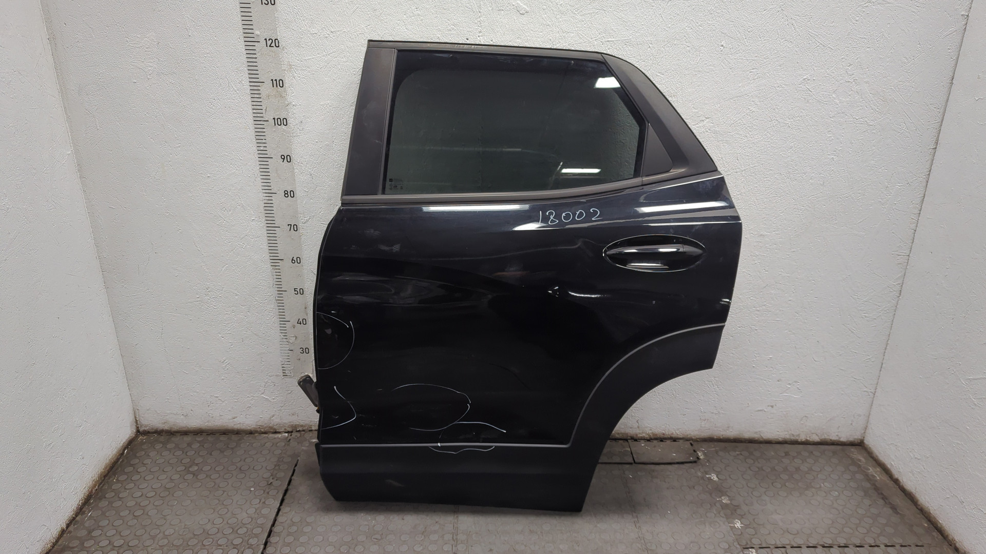 Дверь задняя левая