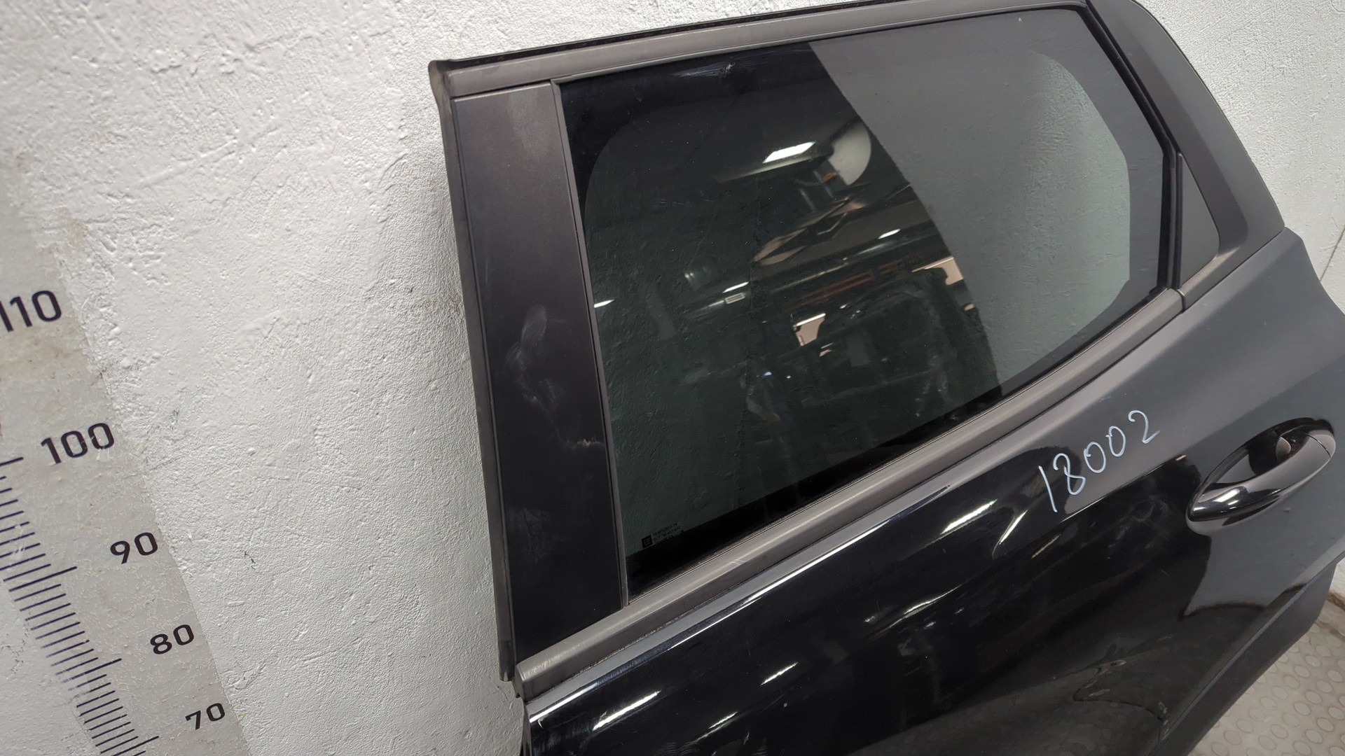 Дверь задняя левая