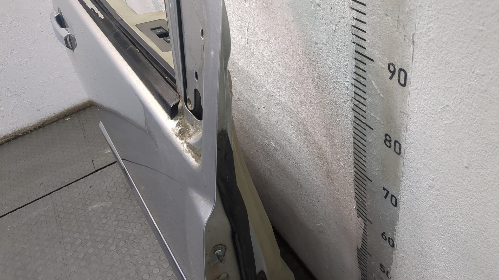 Дверь передняя правая