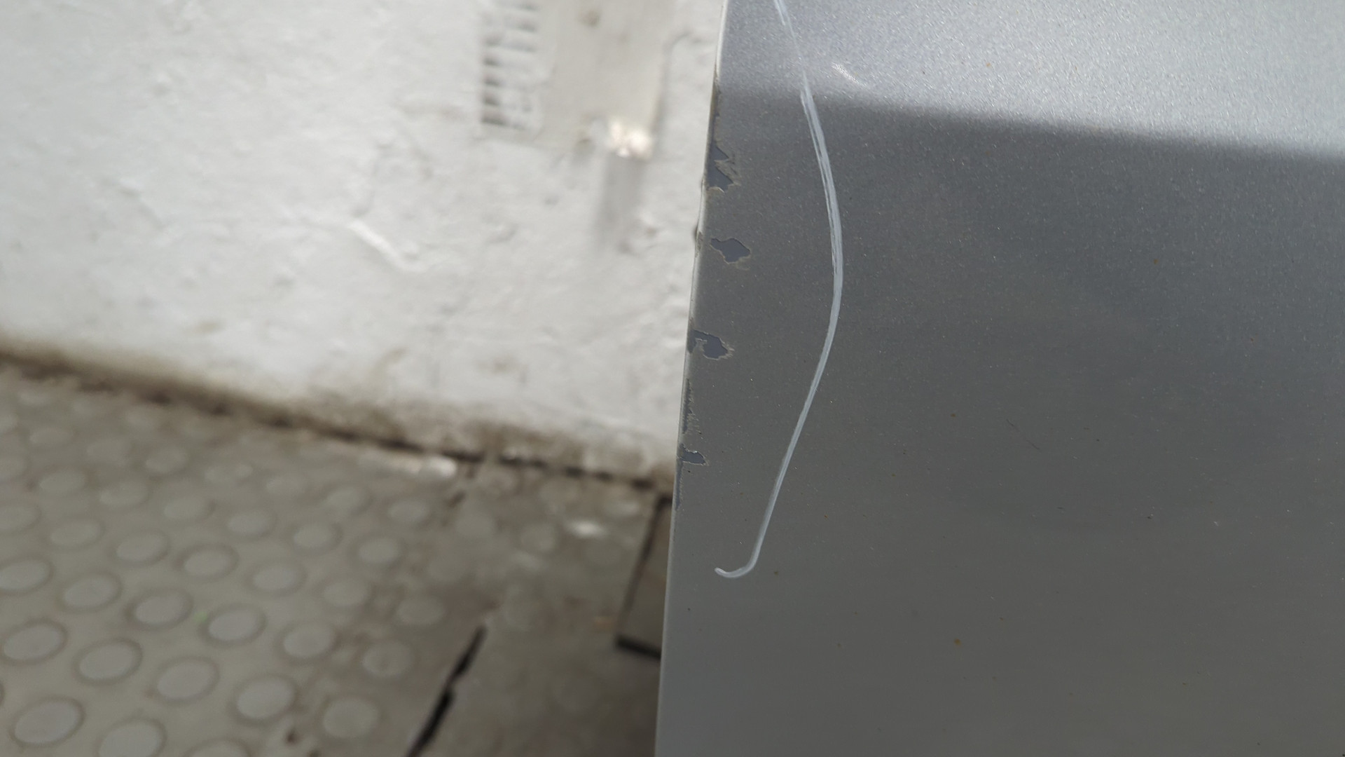 Дверь передняя левая