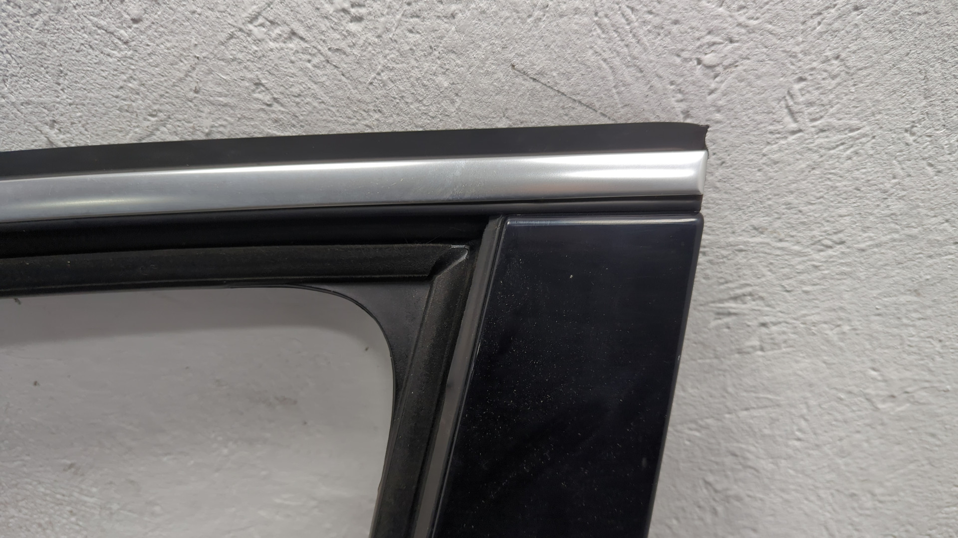 Дверь передняя левая