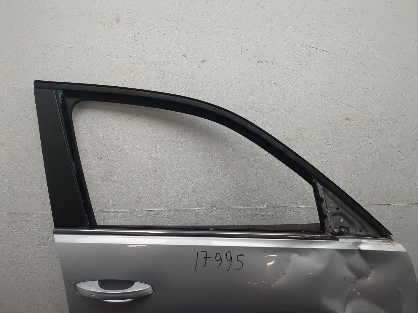 Дверь передняя правая