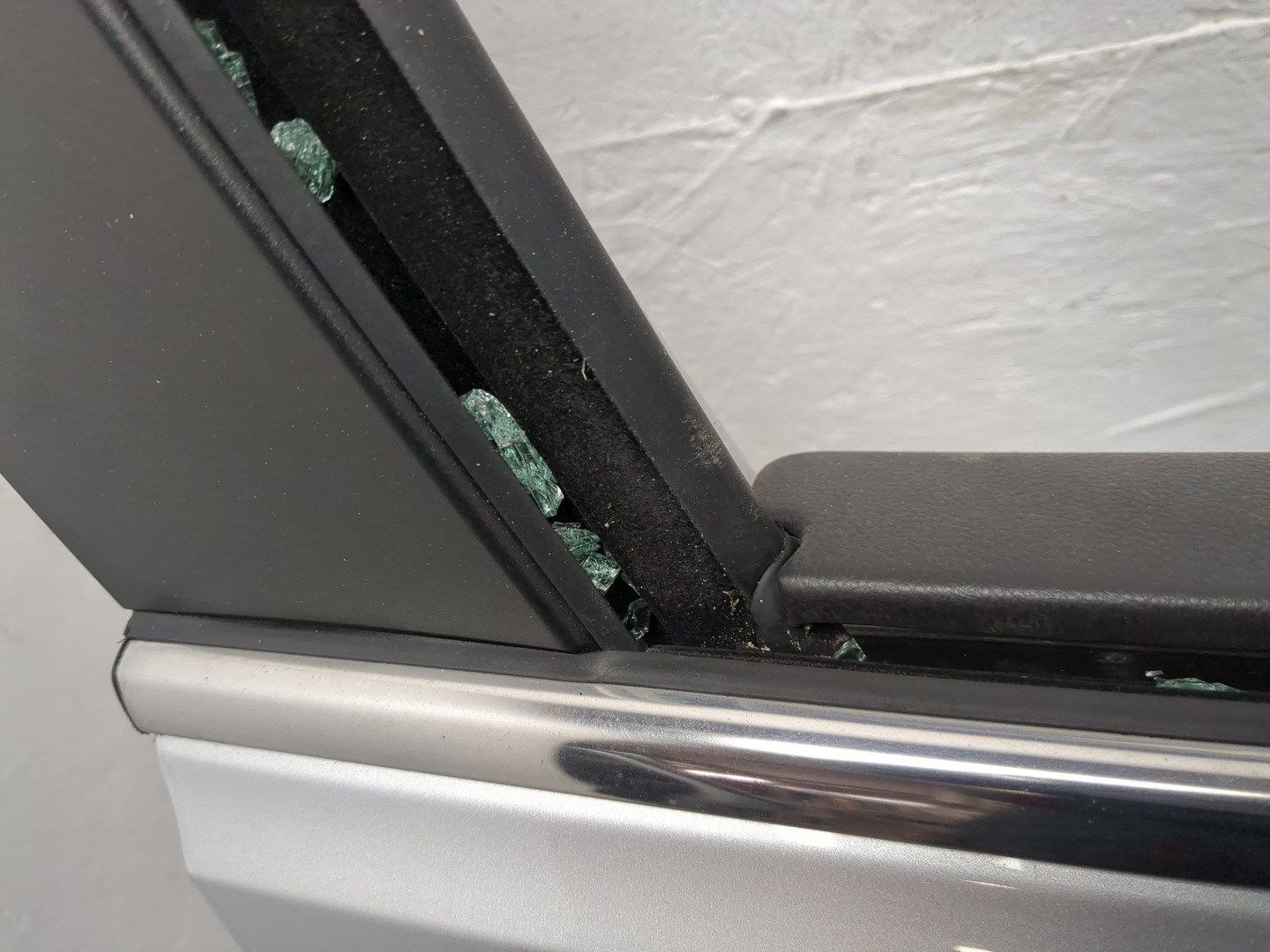 Дверь передняя правая