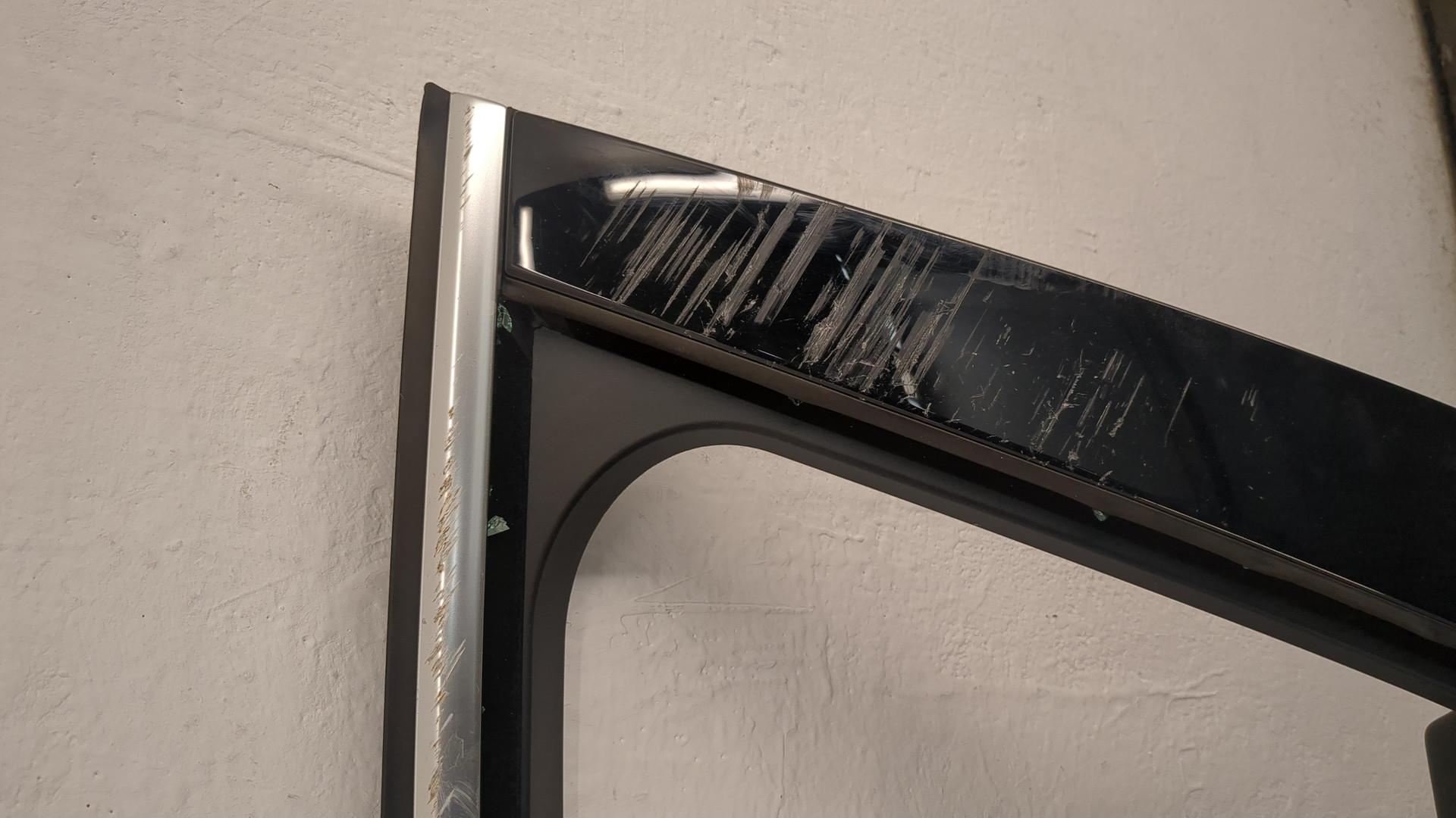 Дверь передняя левая