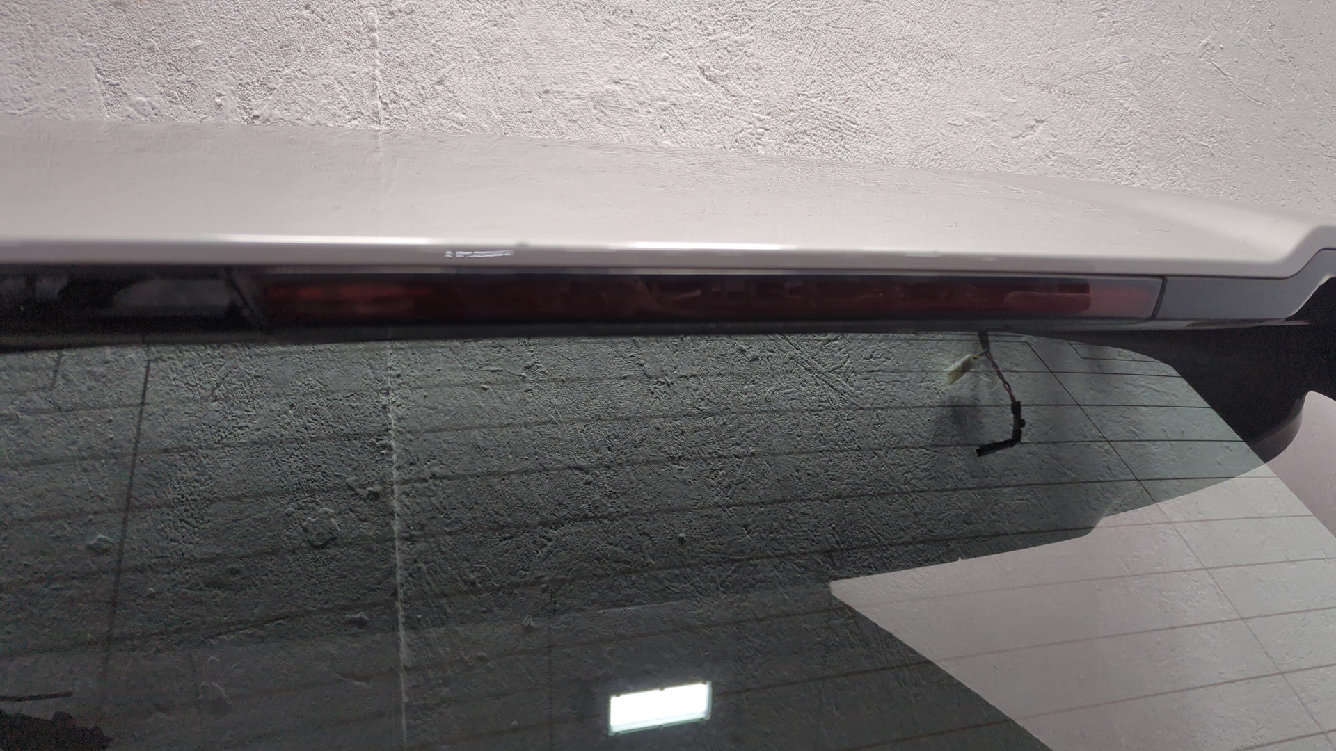 Дверь багажника