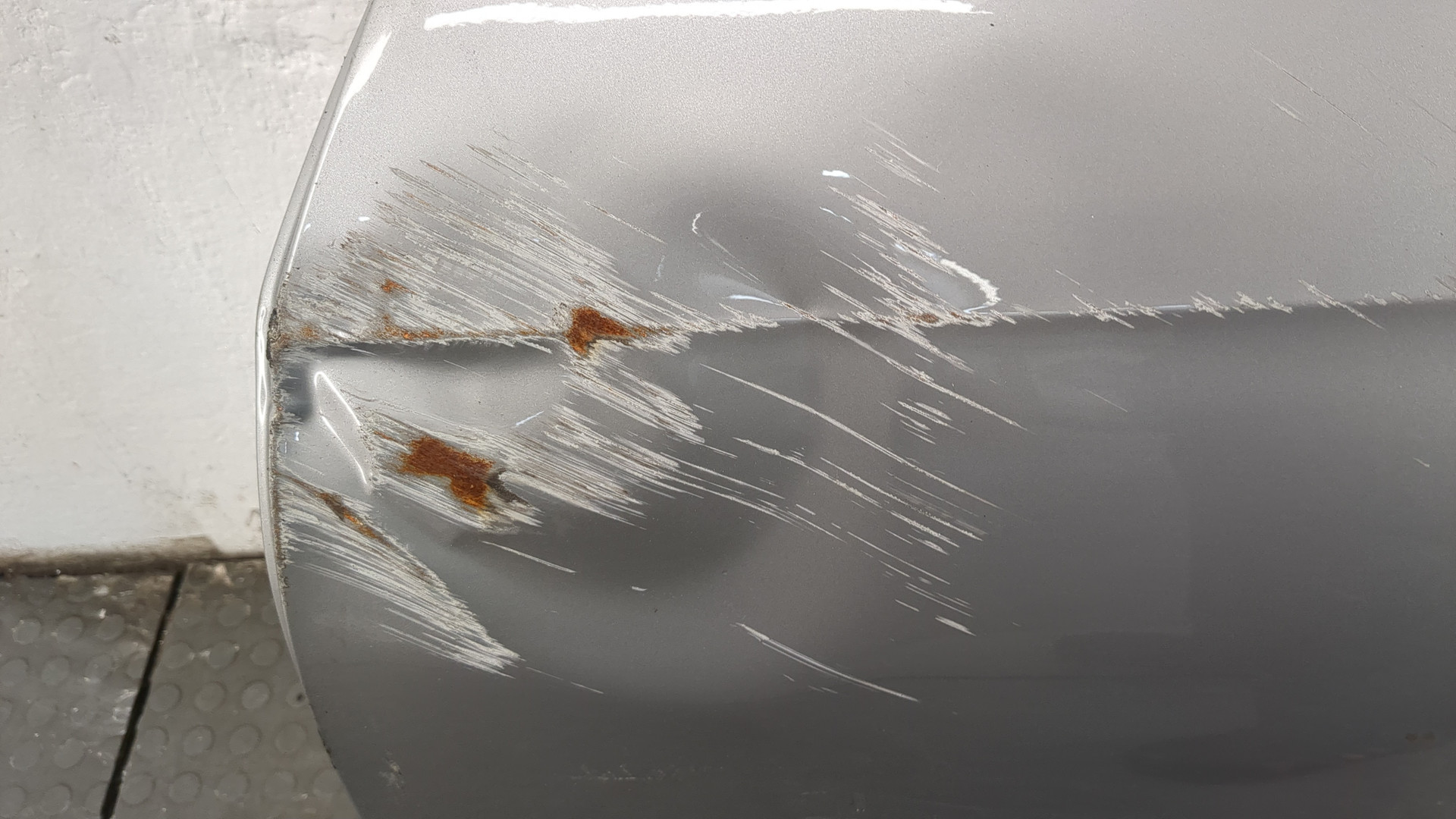 Дверь задняя левая