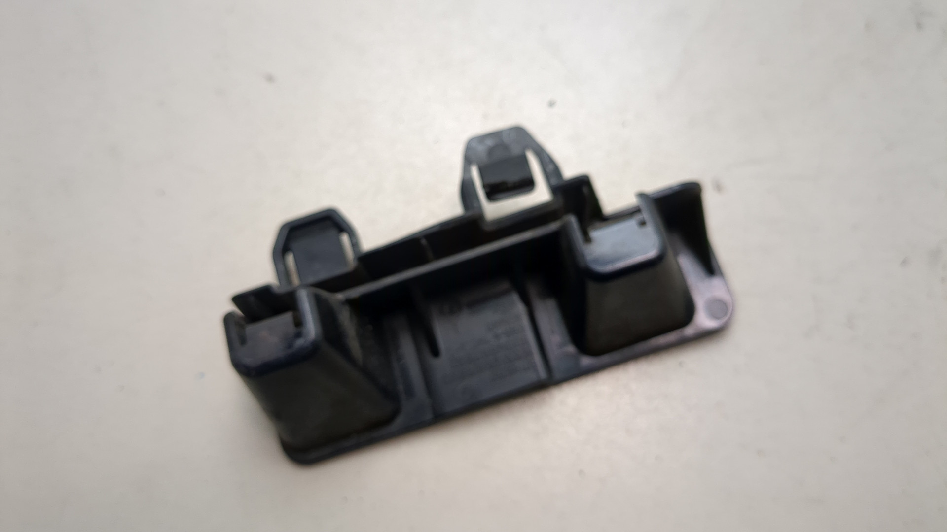 Кронштейн (сопут. товар)