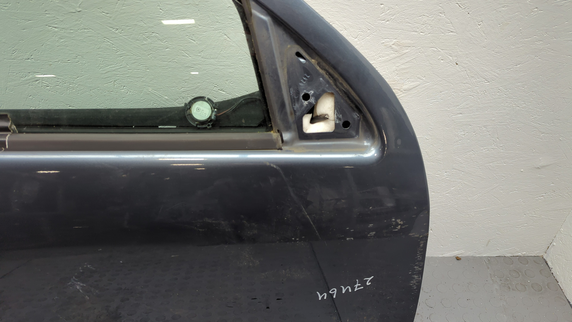 Дверь передняя правая