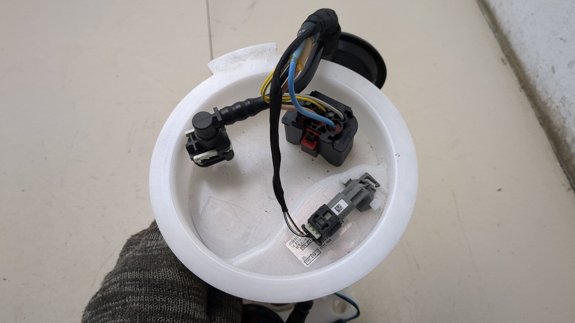 Насос топливный электрический