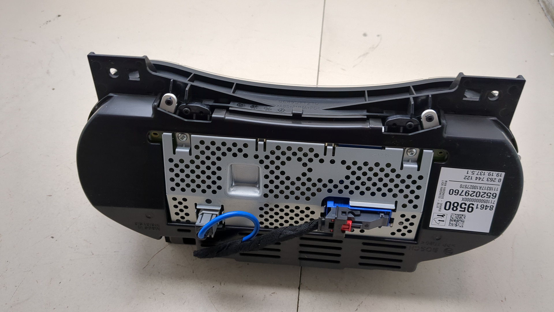 Панель приборов