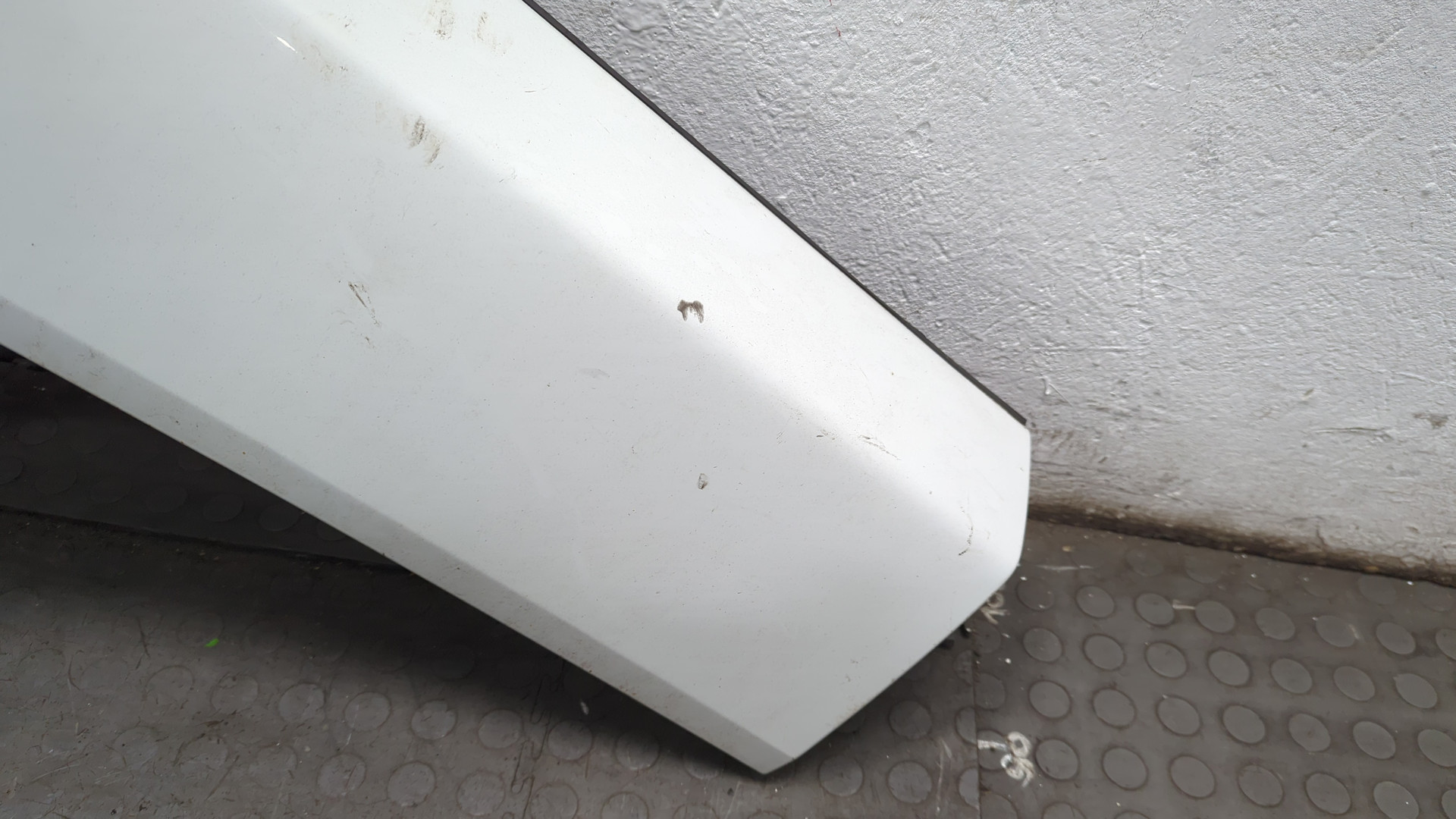 Крыло заднее правое